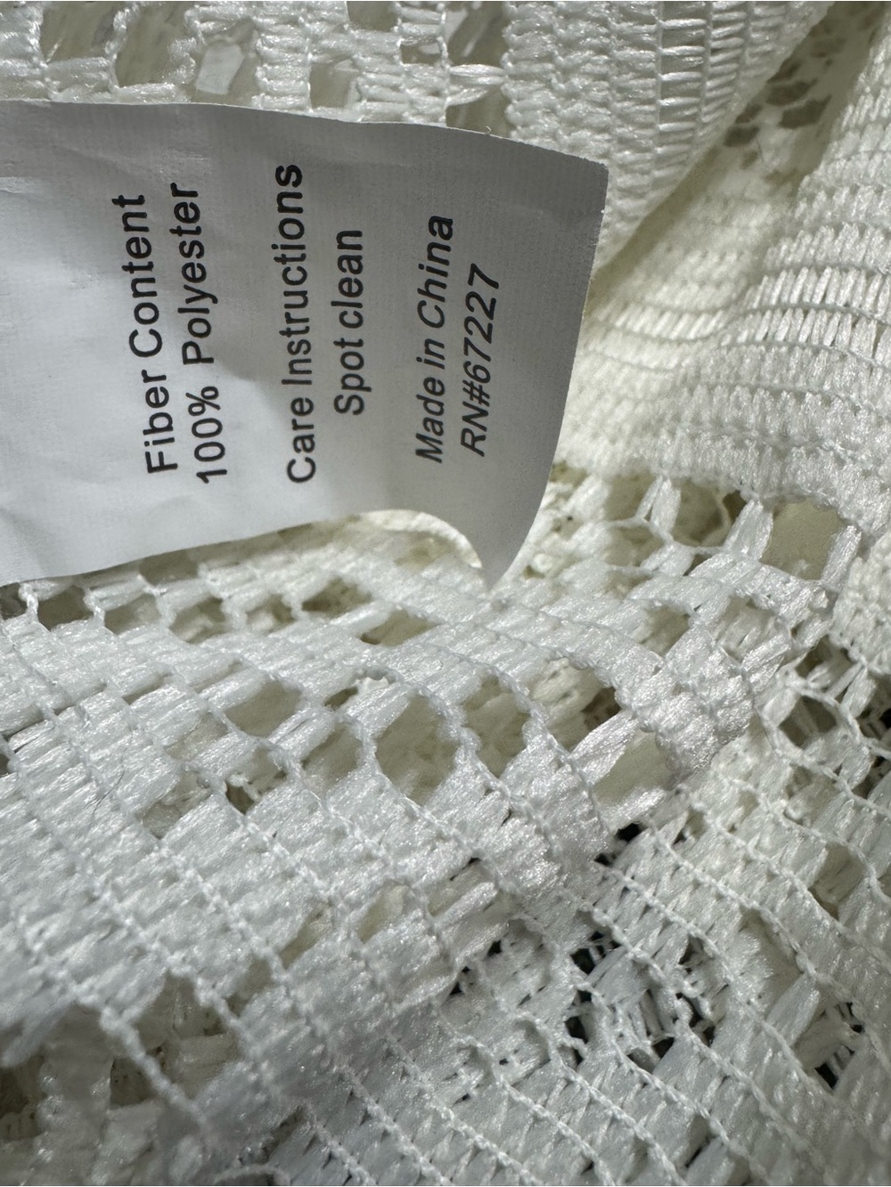 IVORY LACE TABLE RUNNER - Picture 4 of 6
